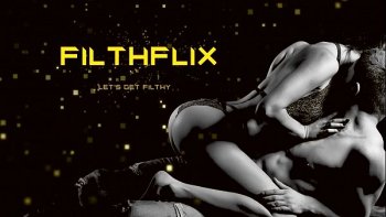 Девка кончила на огурец и съела