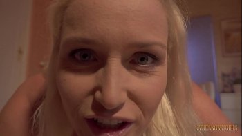 Чтобы тот смог наброситься на ее разгоряченное тело и овладеть им так классно и мощно