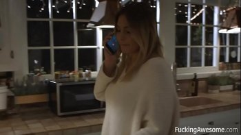 Трахают жеско врот