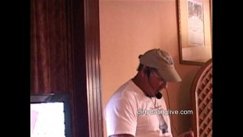 Как тот делает кунилингус