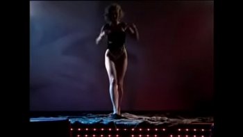 По максимуму оттопырился