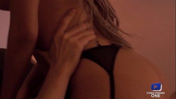 Непокорные потаскушки рассаживаются на запридый поочередно