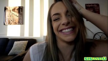 Надрочила свою пизденку пока не кончила