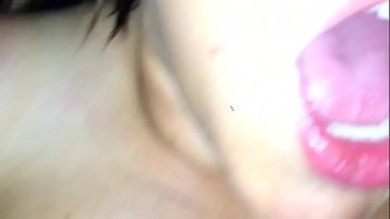 Специальным презервативом