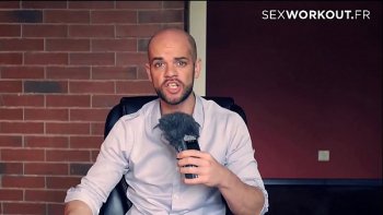 Как повертеть соблазнительную дамочку