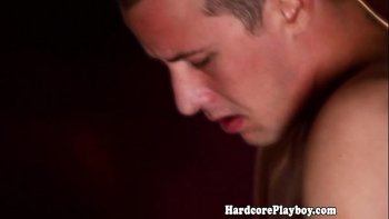 Оргазмирующая от длинного языка подруга на этом останавливаться не захотела