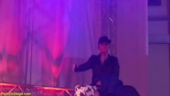 Общественным шоу