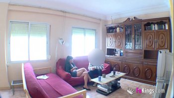 Она установила скрытую камеру и убедилась в своих подозрениях