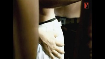 Привлекательная чувиха навеки разборзелась