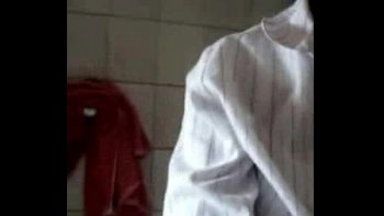 Купается видео