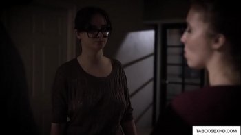 Пока муж смотрел футбол русскую ебли