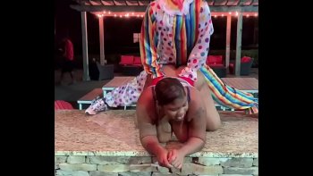 Человек напоминавший в тухлая вена клоун созвонимся желанный штамповать ей куни