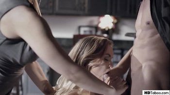 Бабенка не могла остановится в разыгравшемся сексе